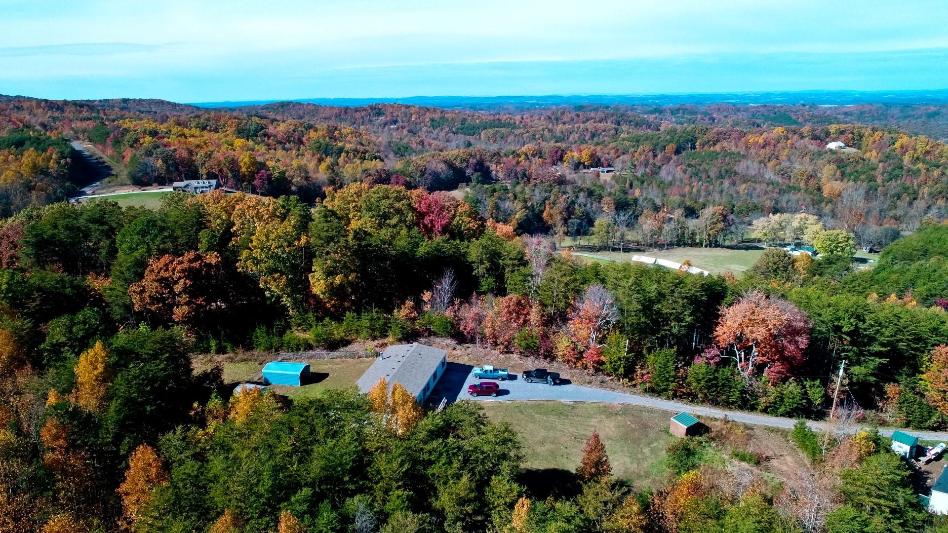 583 Overview Way, Unit 581583 Newport, TN 37821 - Photo 31 of 36 DJI_0005