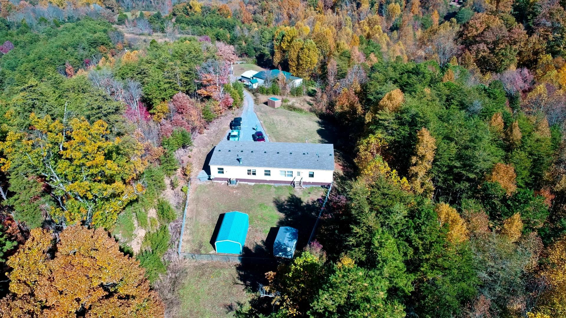 583 Overview Way, Unit 581583 Newport, TN 37821 - Photo 33 of 36 DJI_0014