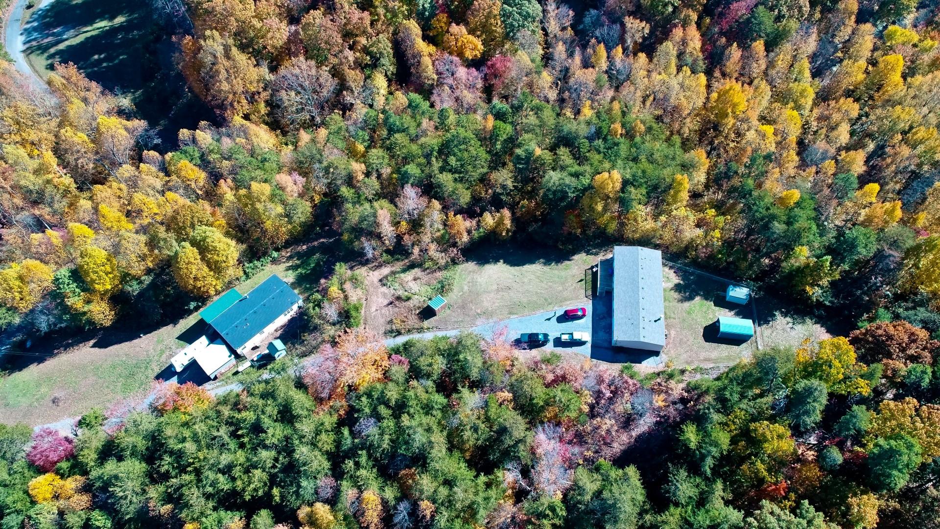 583 Overview Way, Unit 581583 Newport, TN 37821 - Photo 34 of 36 DJI_0019