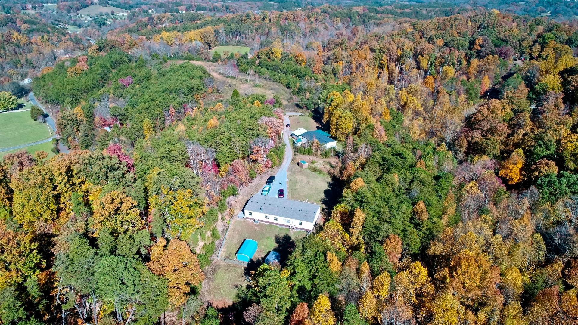 583 Overview Way, Unit 581583 Newport, TN 37821 - Photo 7 of 36 DJI_0012