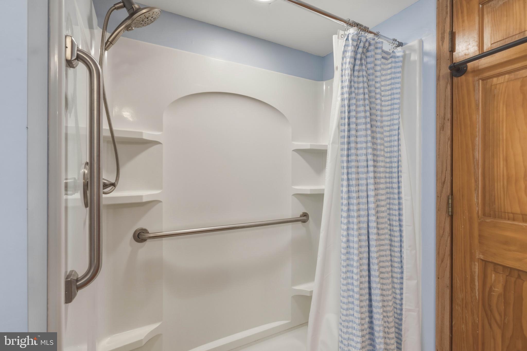 35 Blue Ridge Road Titusville, NJ 08560 - Photo 20 of 28 Bathroom 2 Walk-in shower