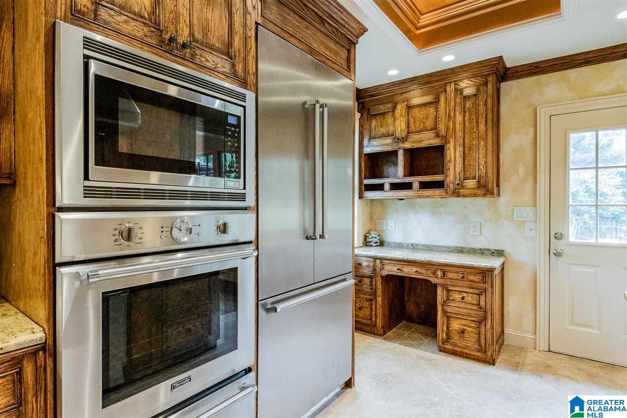 1704 Kensington Road Birmingham, AL 35209 - Photo 12 of 31