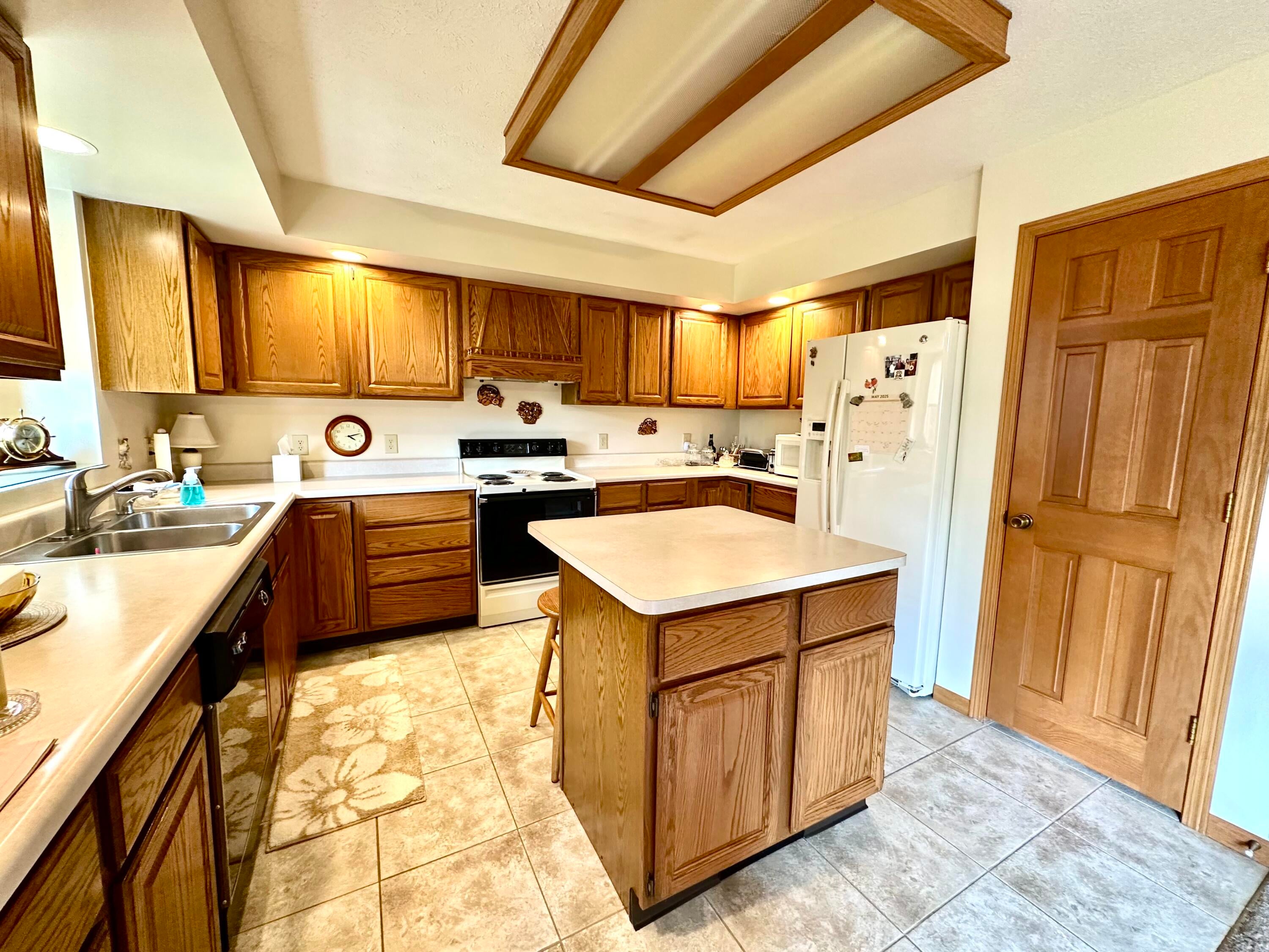 173 North Addison Street Alpena, MI 49707 - Photo 5 of 22 Gallery Image 5
