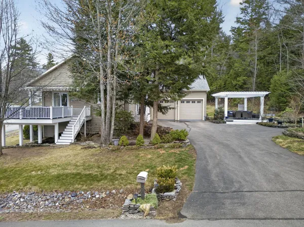 $849,900 | 126 Big Bend Drive, Laconia, NH 03246
