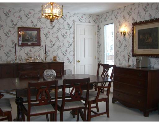 95 Candlestick Road North Andover, MA 01845 - Photo 9 of 11 Gallery Image 9