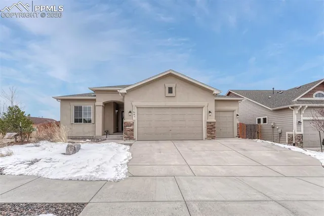 $660,000 | 6851 Mustang Rim Drive, Colorado Springs, CO 80923