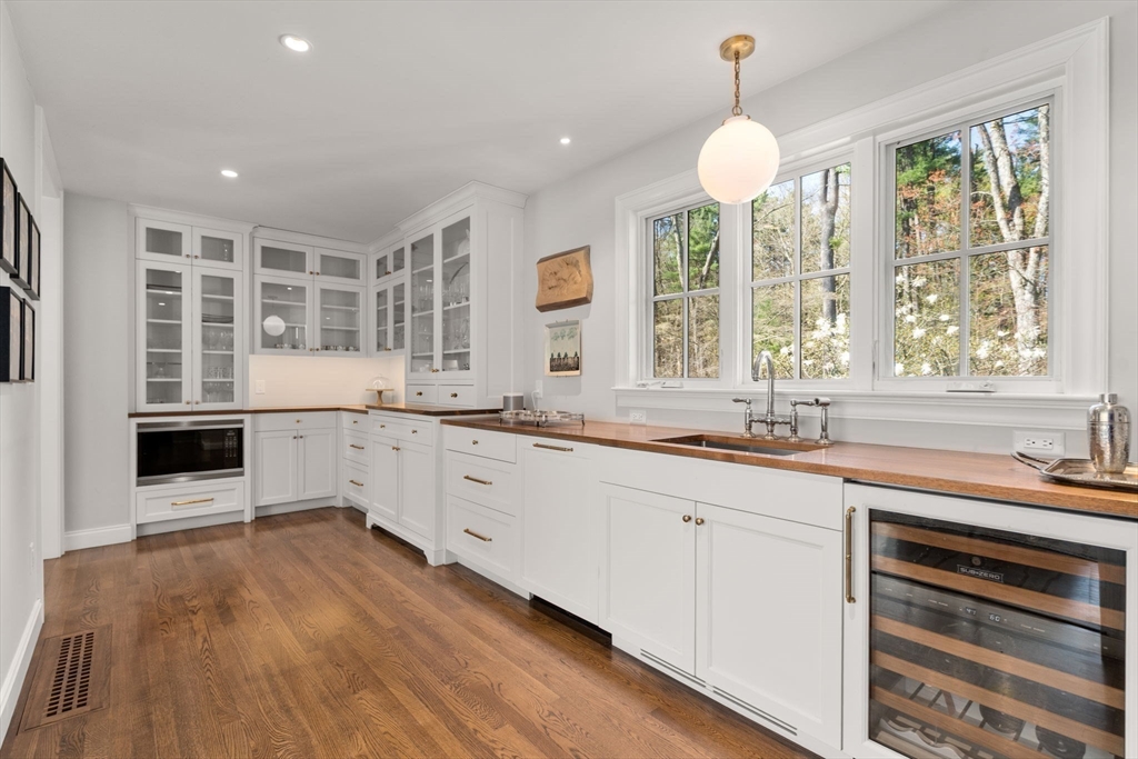 10 Main Street Dover, MA 02030 - Photo 19 of 42