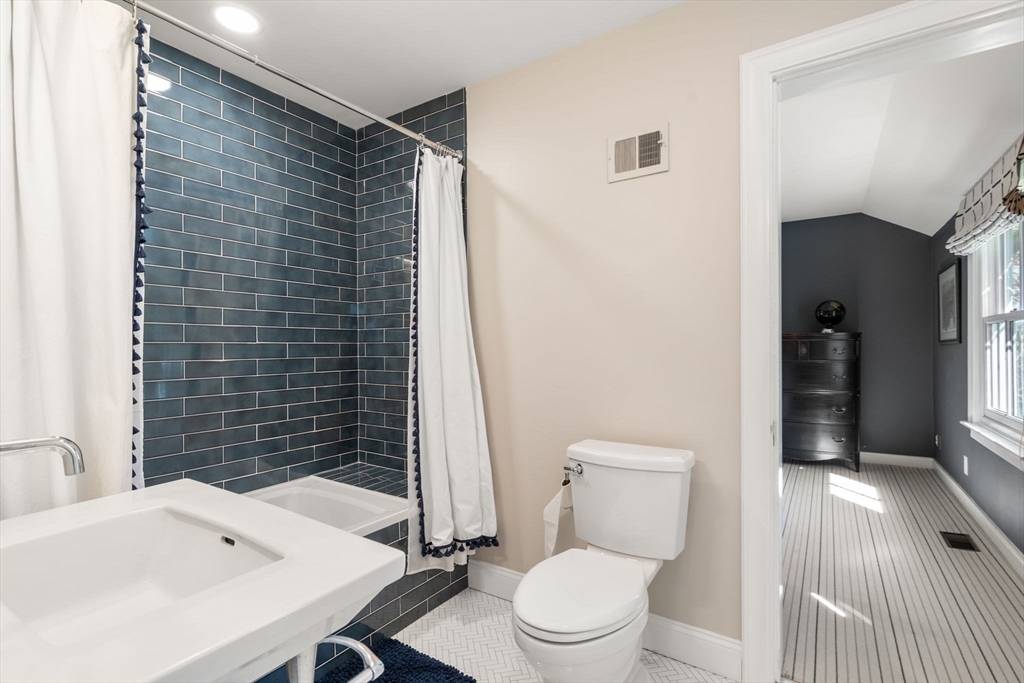 10 Main Street Dover, MA 02030 - Photo 24 of 42
