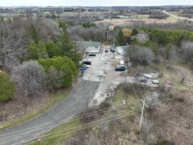 $275,000 | N698 Kaddatz Drive, Watertown, WI 53098