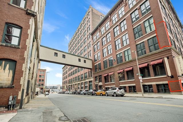 a view of a building entrance