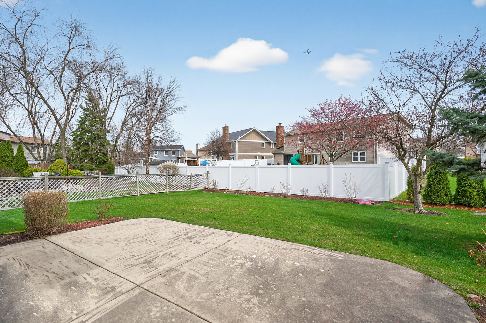 1281 Scarlet Drive Addison, IL 60101 - Photo 34 of 38 a view of a backyard
