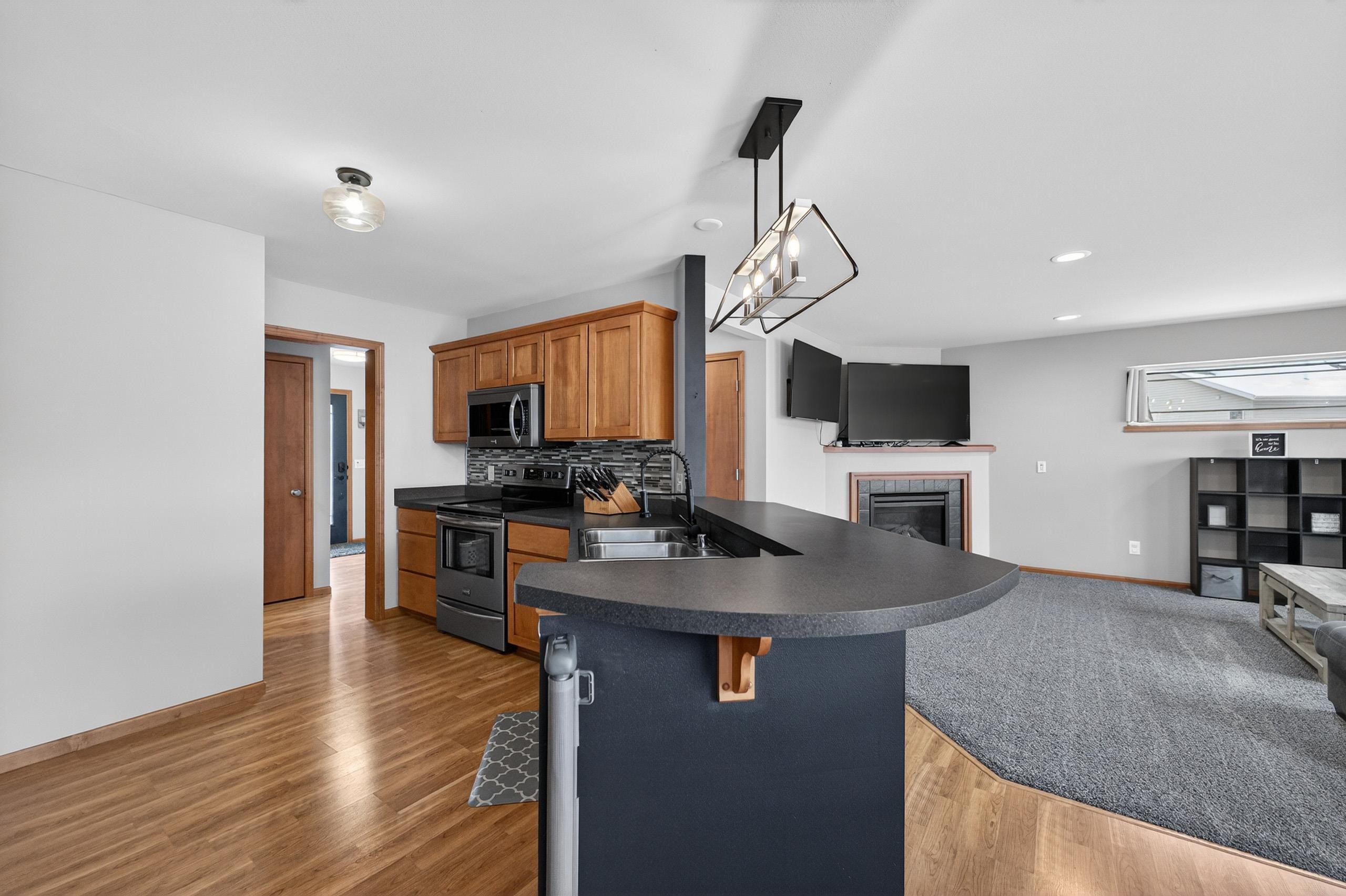 2610 Koshkonong Way Sun Prairie, WI 53590 - Photo 16 of 58