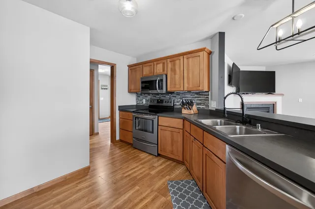 $525,000 | 2610 Koshkonong Way, Sun Prairie, WI 53590