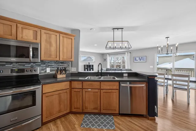 $525,000 | 2610 Koshkonong Way, Sun Prairie, WI 53590