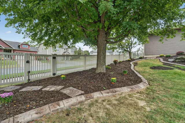 $525,000 | 2610 Koshkonong Way, Sun Prairie, WI 53590