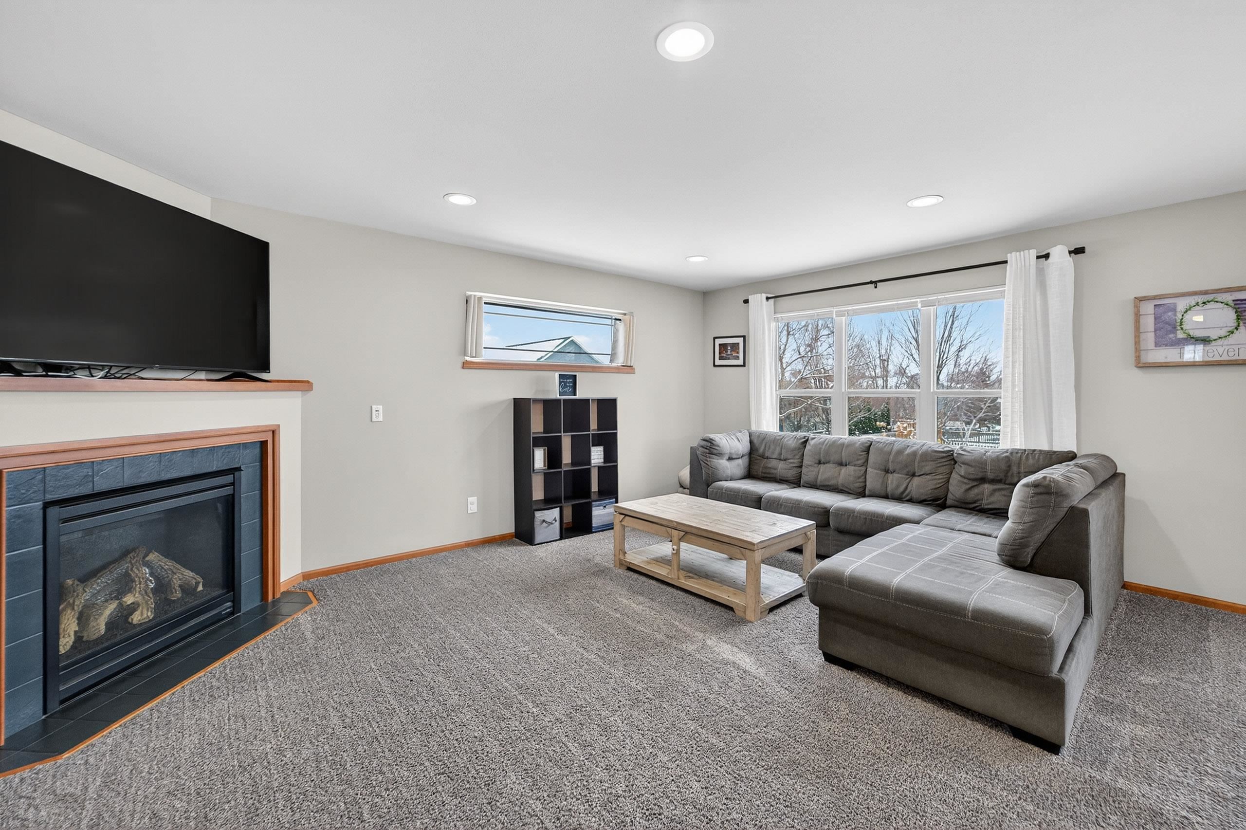 2610 Koshkonong Way Sun Prairie, WI 53590 - Photo 10 of 58