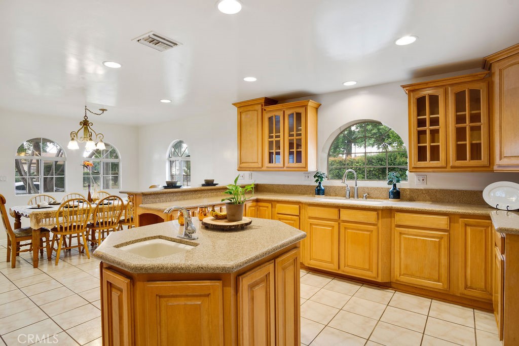 5323 Cogswell Road El Monte, CA 91732 - Photo 12 of 64 Kitchen Front House