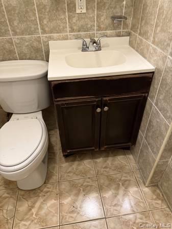 65 Prospect Street Roosevelt, NY 11575 - Photo 5 of 9