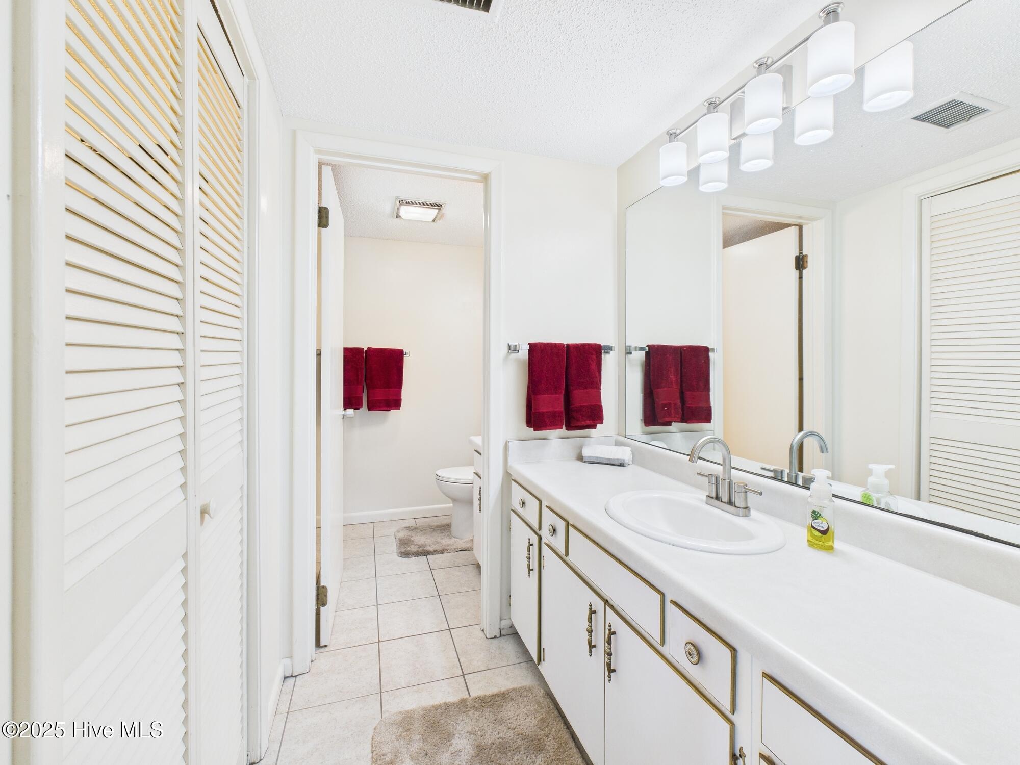 250 Sugar Gum Lane, Unit 201 Pinehurst, NC 28374 - Photo 23 of 40 Master Bathroom