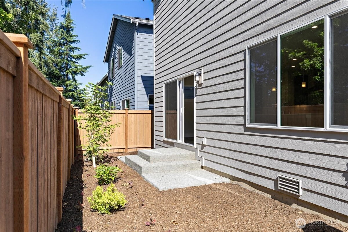 17921 Sunset Road Bothell, WA 98012 - Photo 17 of 36