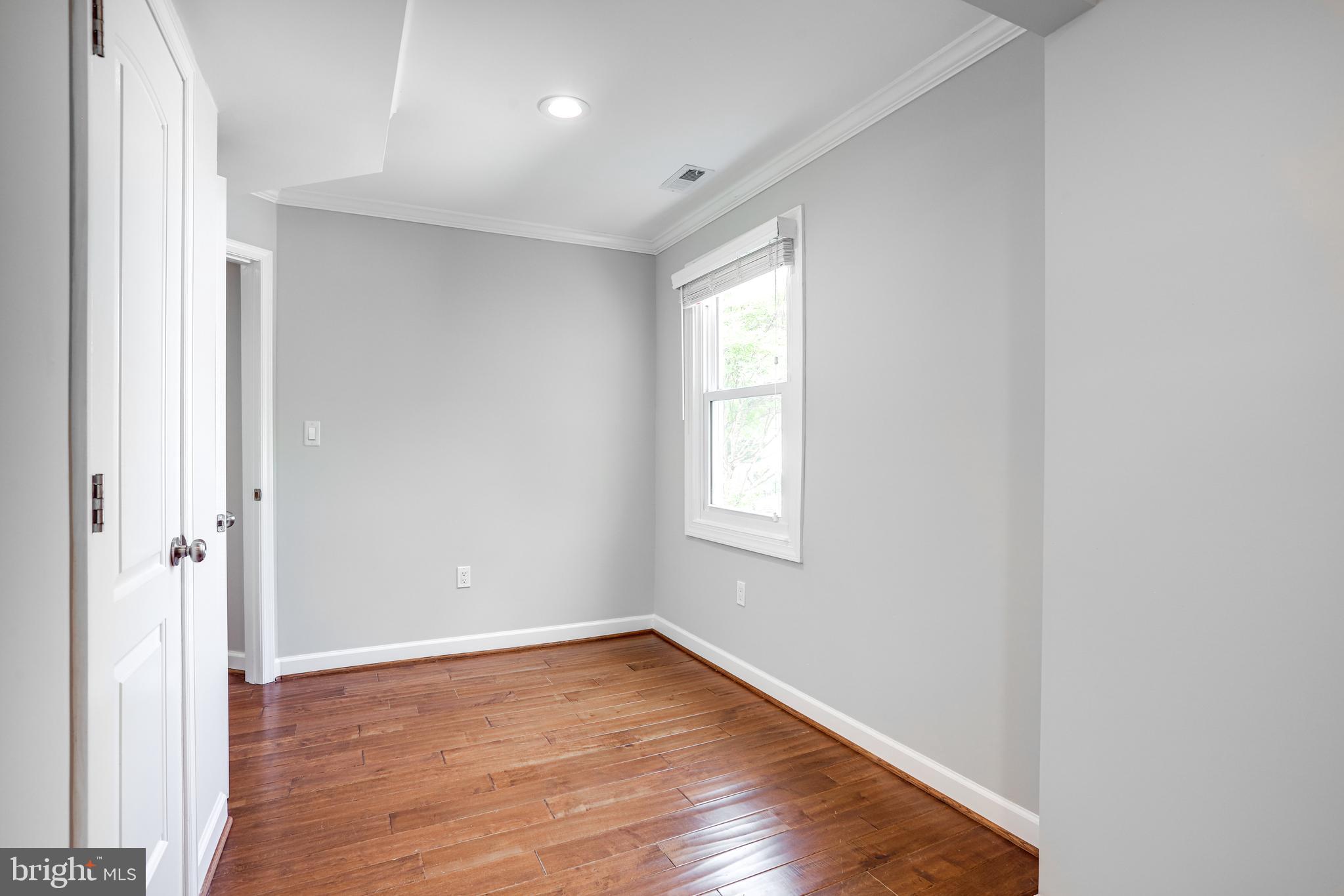 2813 Newton Street Silver Spring, MD 20902 - Photo 30 of 79 Sitting Room off Primary Bedroom