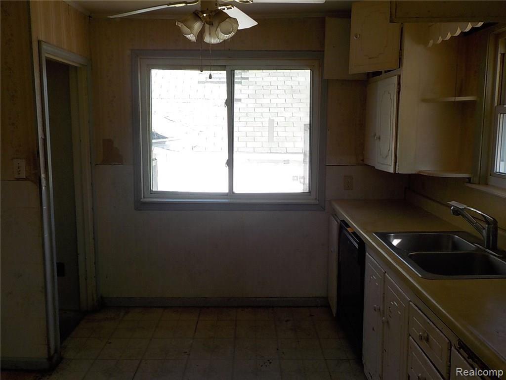6146 Flushing Road Flushing, MI 48433 - Photo 21 of 31