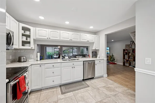 $515,000 | 3373 Deer Creek Lake Shore Drive, Deerfield Beach, FL 33442