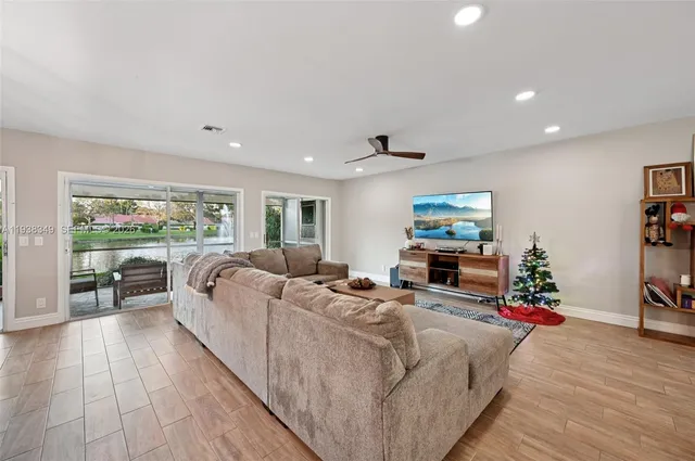 $515,000 | 3373 Deer Creek Lake Shore Drive, Deerfield Beach, FL 33442