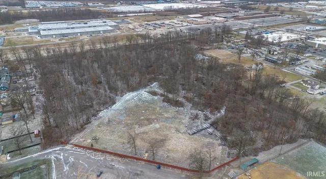 $230,000 | 2402 Medford Drive, Fort Wayne, IN 46803