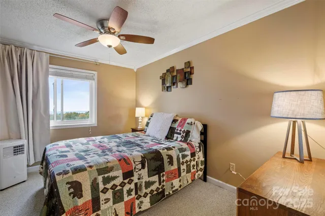 $194,900 | 301 Pinnacle Inn Road, Unit 4211, Beech Mountain, NC 28604