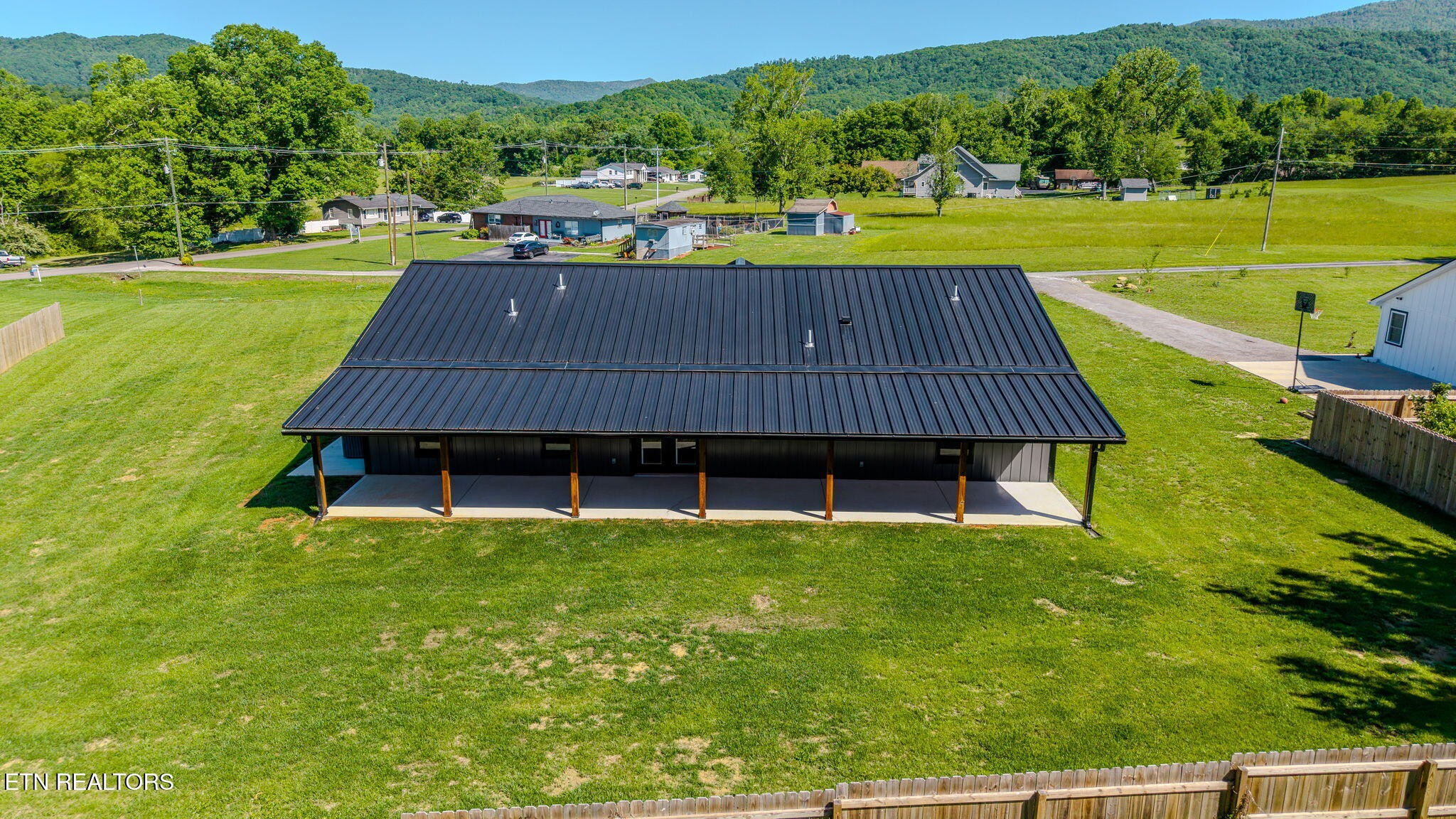 110 Eldon Justice Road Oliver Springs, TN 37840 - Photo 46 of 47 Gallery Image 46