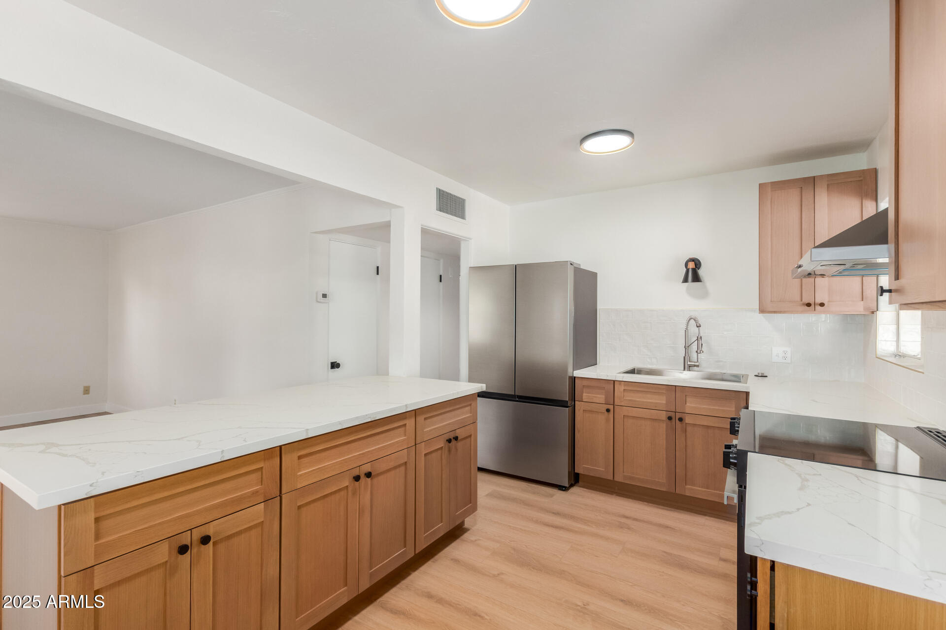 3526 East Cheery Lynn Road Phoenix, AZ 85018 - Photo 13 of 30 13 Cheery Lynn