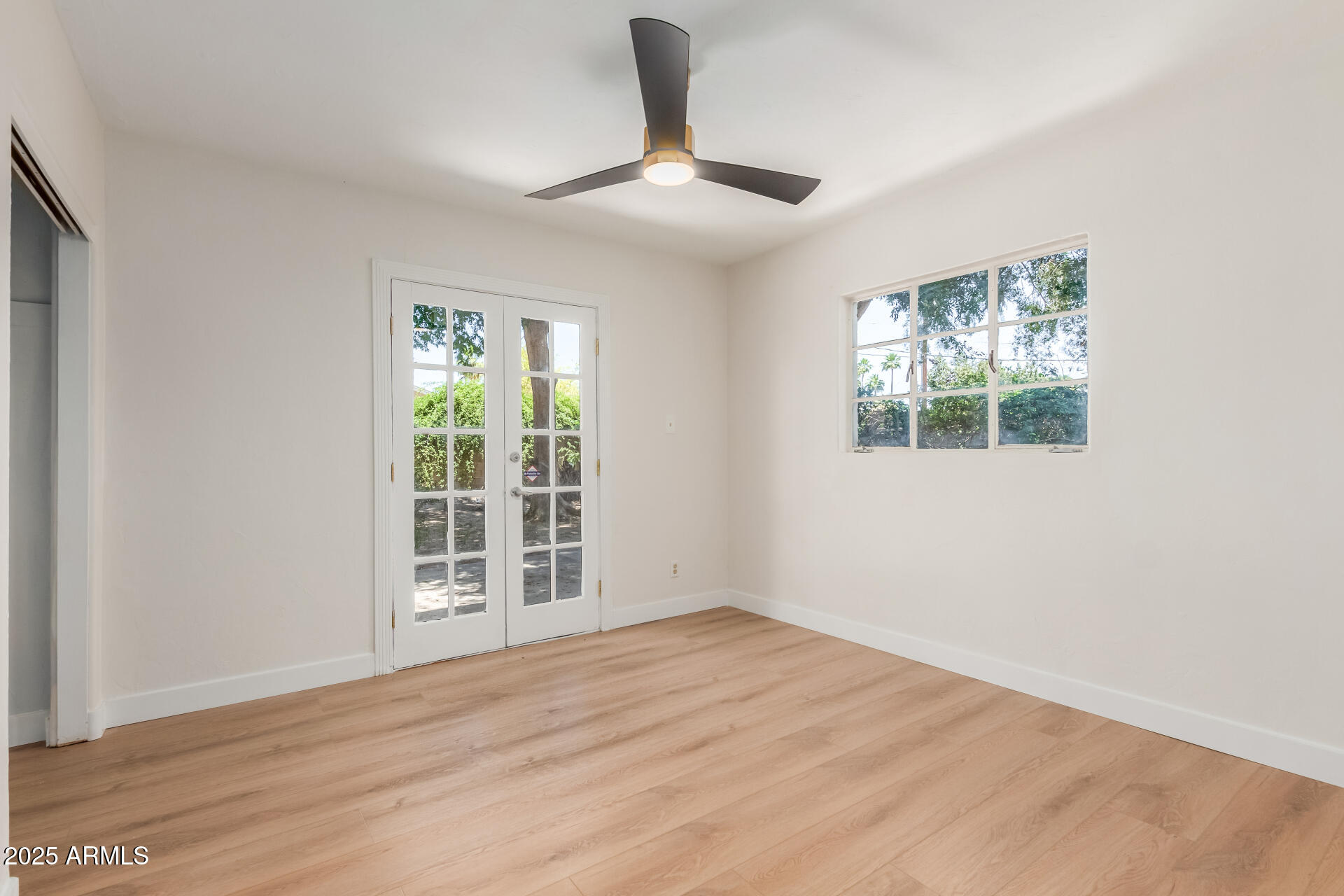 3526 East Cheery Lynn Road Phoenix, AZ 85018 - Photo 17 of 30 17 Cheery Lynn