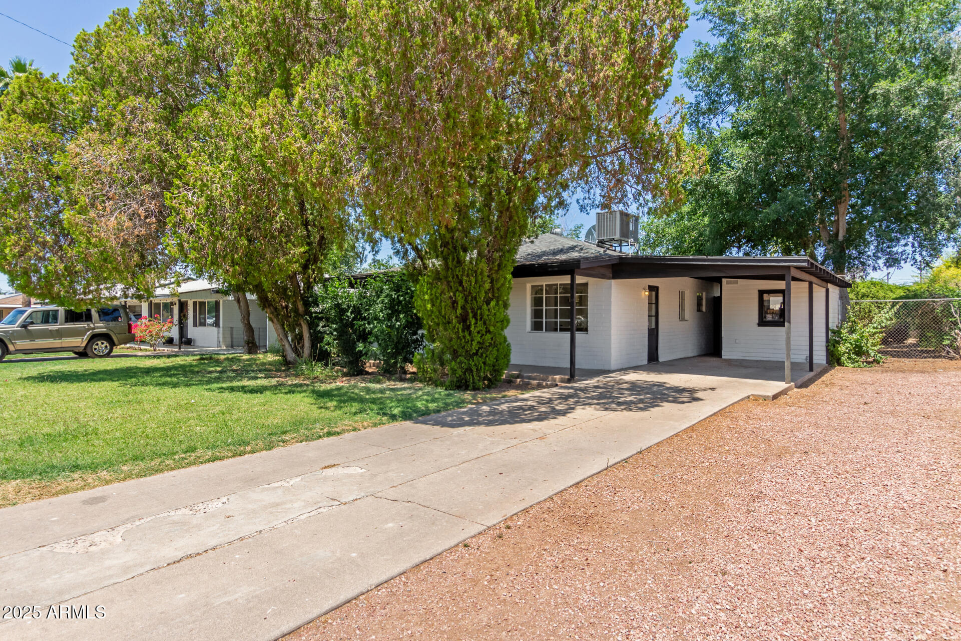 3526 East Cheery Lynn Road Phoenix, AZ 85018 - Photo 5 of 30 05 Cheery Lynn