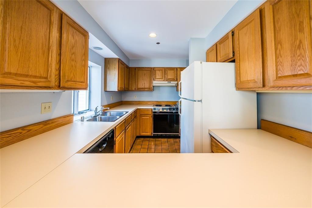 149 Fort Road, Unit 9 South Portland, ME 04106 - Photo 10 of 24 Photo