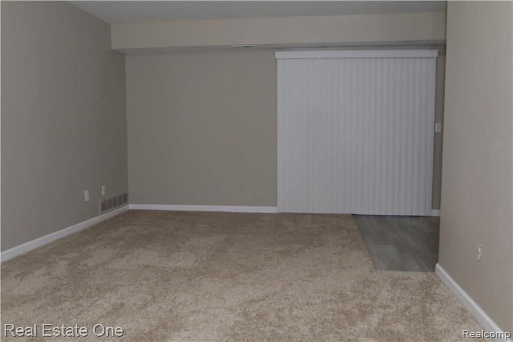 30060 Twelve Mile Road, Unit 86 Farmington, MI 48334 - Photo 12 of 25