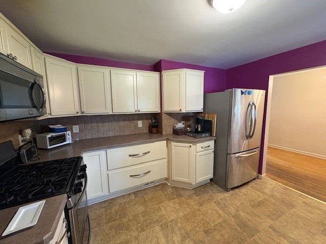127 Belknap Street Rochester, NY 14606 - Photo 5 of 18 1st floor kitchen