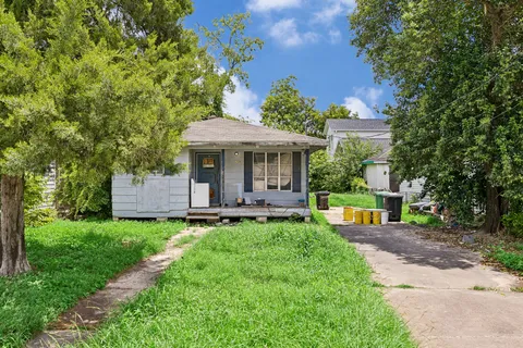 $189,900 | 5208 Gano Street, Houston, TX 77009