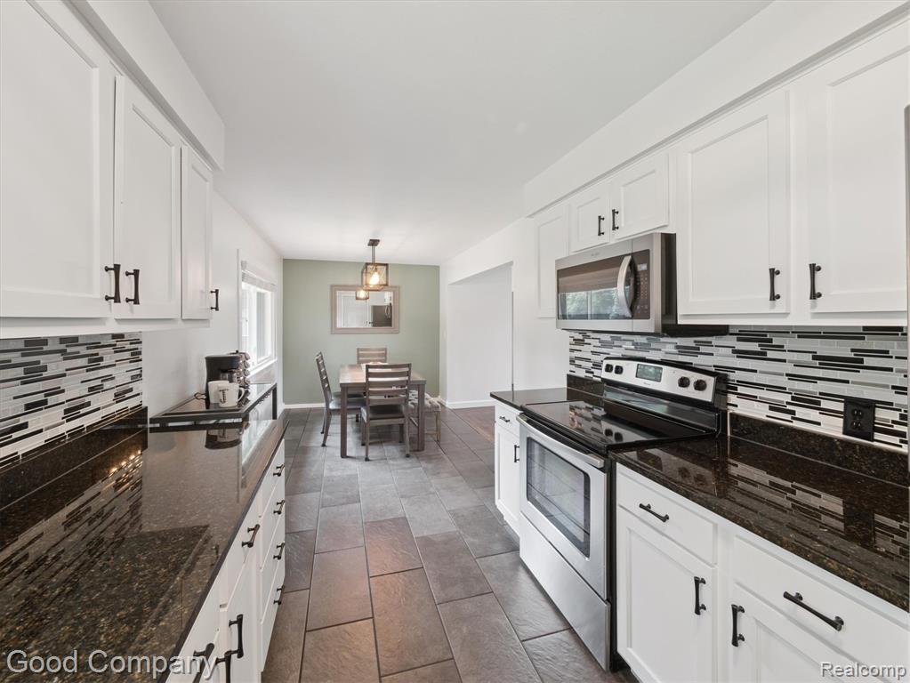 60942 Campground Road Washington, MI 48094 - Photo 17 of 39
