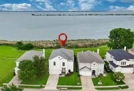 $724,900 | 5238 Lake Terrace Court, Garland, TX 75043