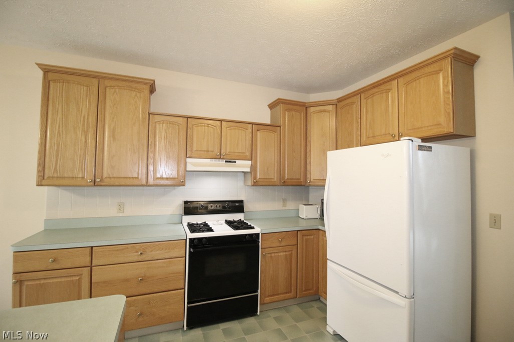 4656 Young Road Stow, OH 44224 - Photo 5 of 13