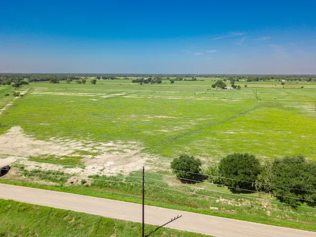 $600,000 | 0 Polak Road, Wallis, TX 77485