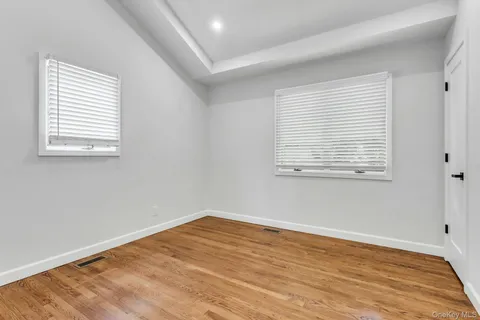 $749,000 | 1 Coles Street, Glen Cove, NY 11542