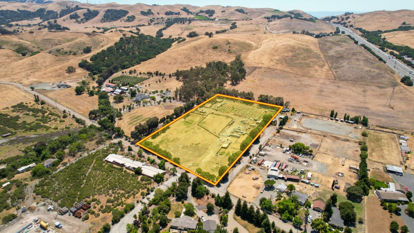 3313 Andrade Road Sunol, CA 94586 - Photo 11 of 28