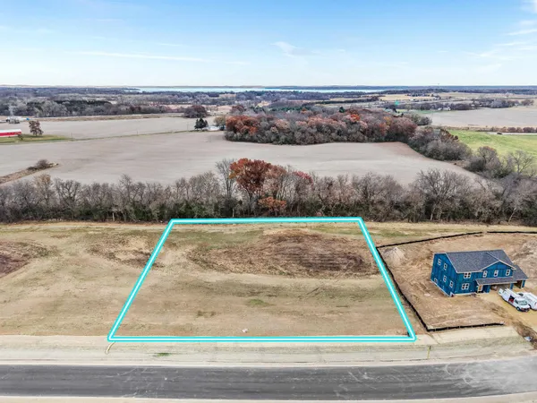 $119,900 | Lot 4 Hawks View, Edgerton, WI 53534