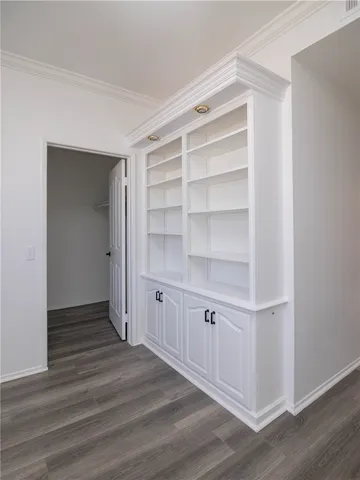 a view of an empty walk in closet