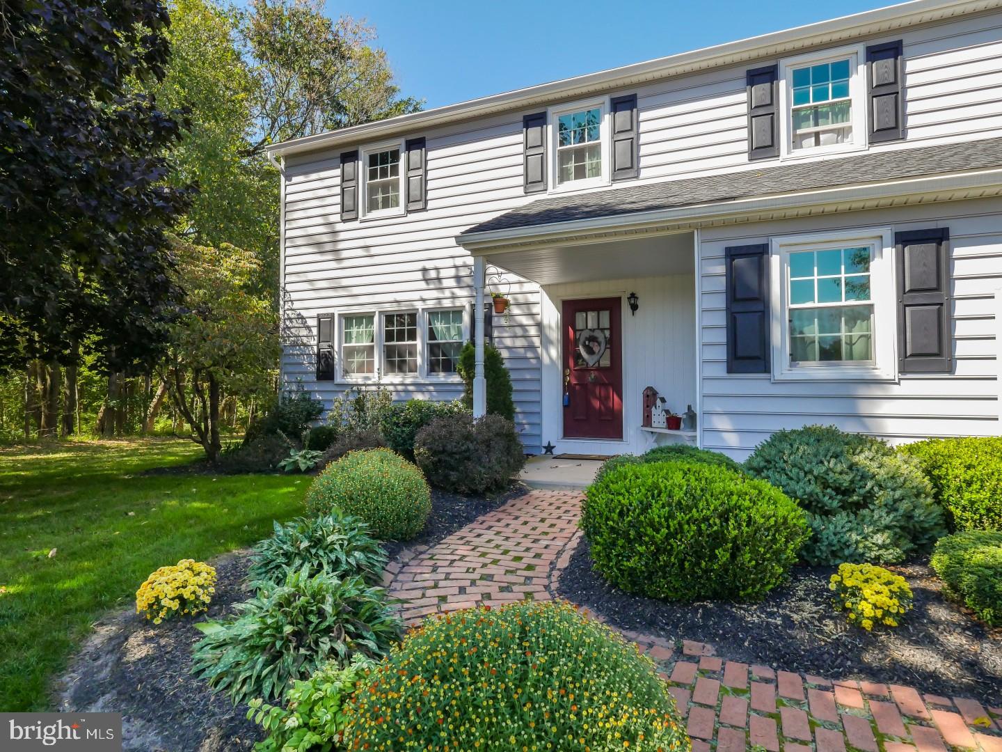 112 Ruth Lane Doylestown, PA 18901 - Photo 2 of 21 Exterior Front