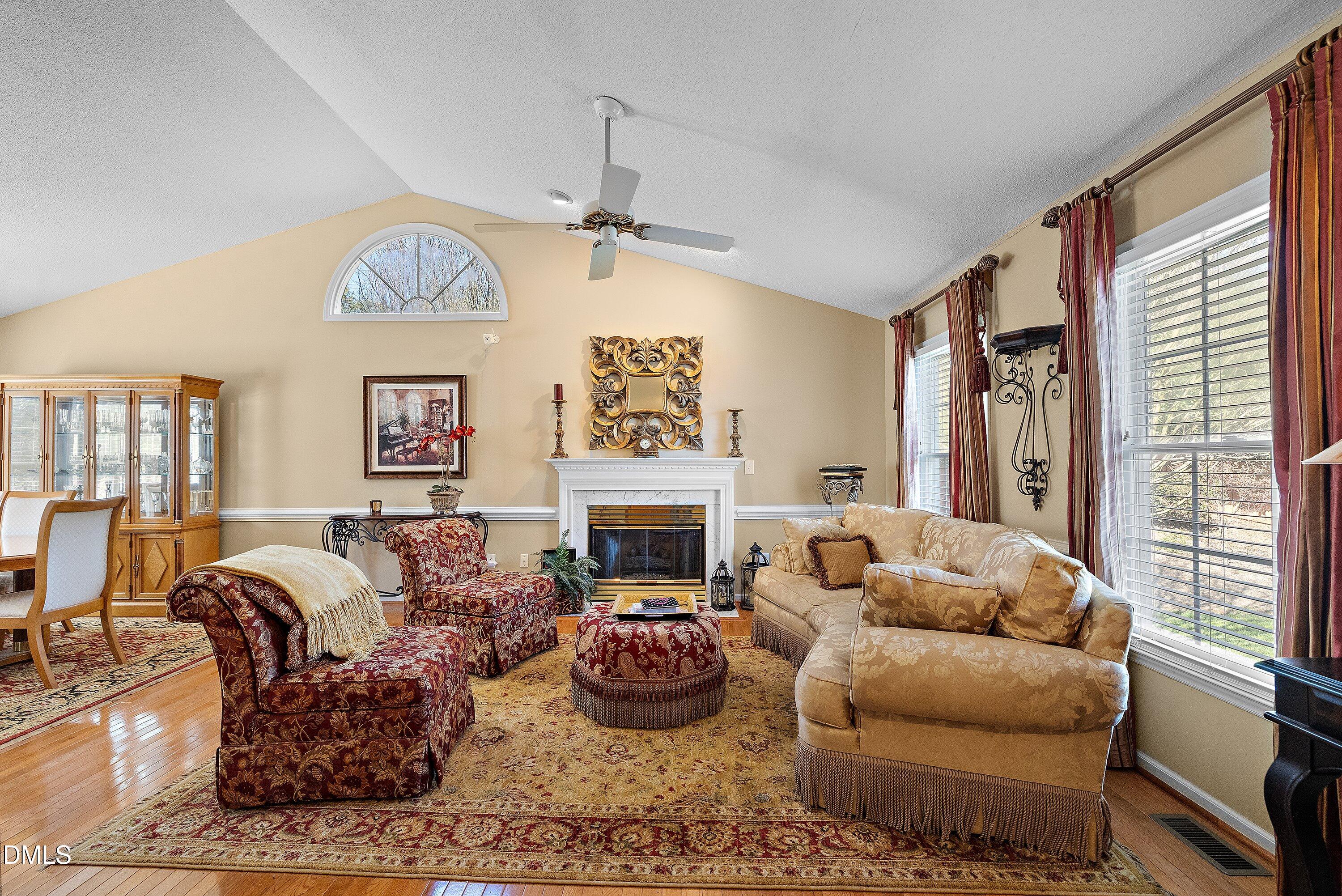 2349 Kendricks Court Raleigh, NC 27613 - Photo 10 of 29 16-2349 Kendricks Ct _4605