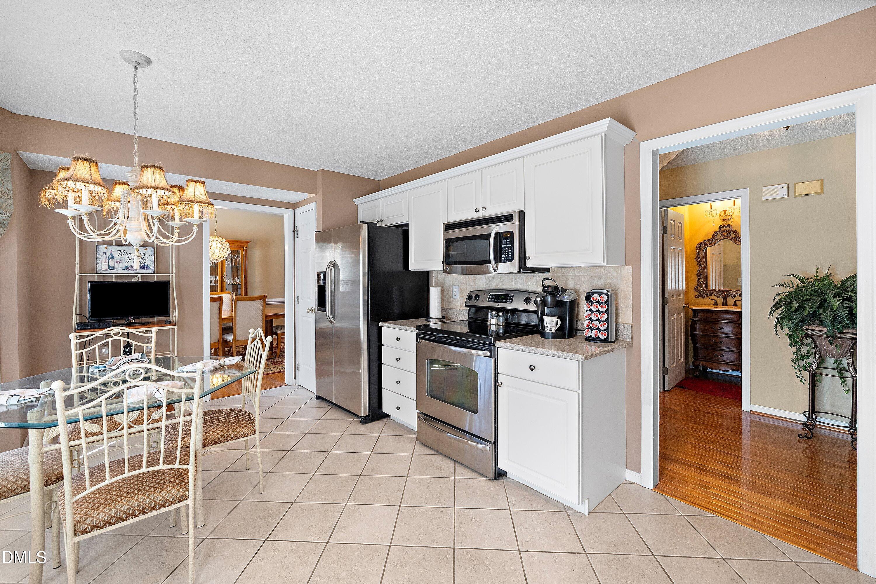 2349 Kendricks Court Raleigh, NC 27613 - Photo 15 of 29 21-2349 Kendricks Ct _4634