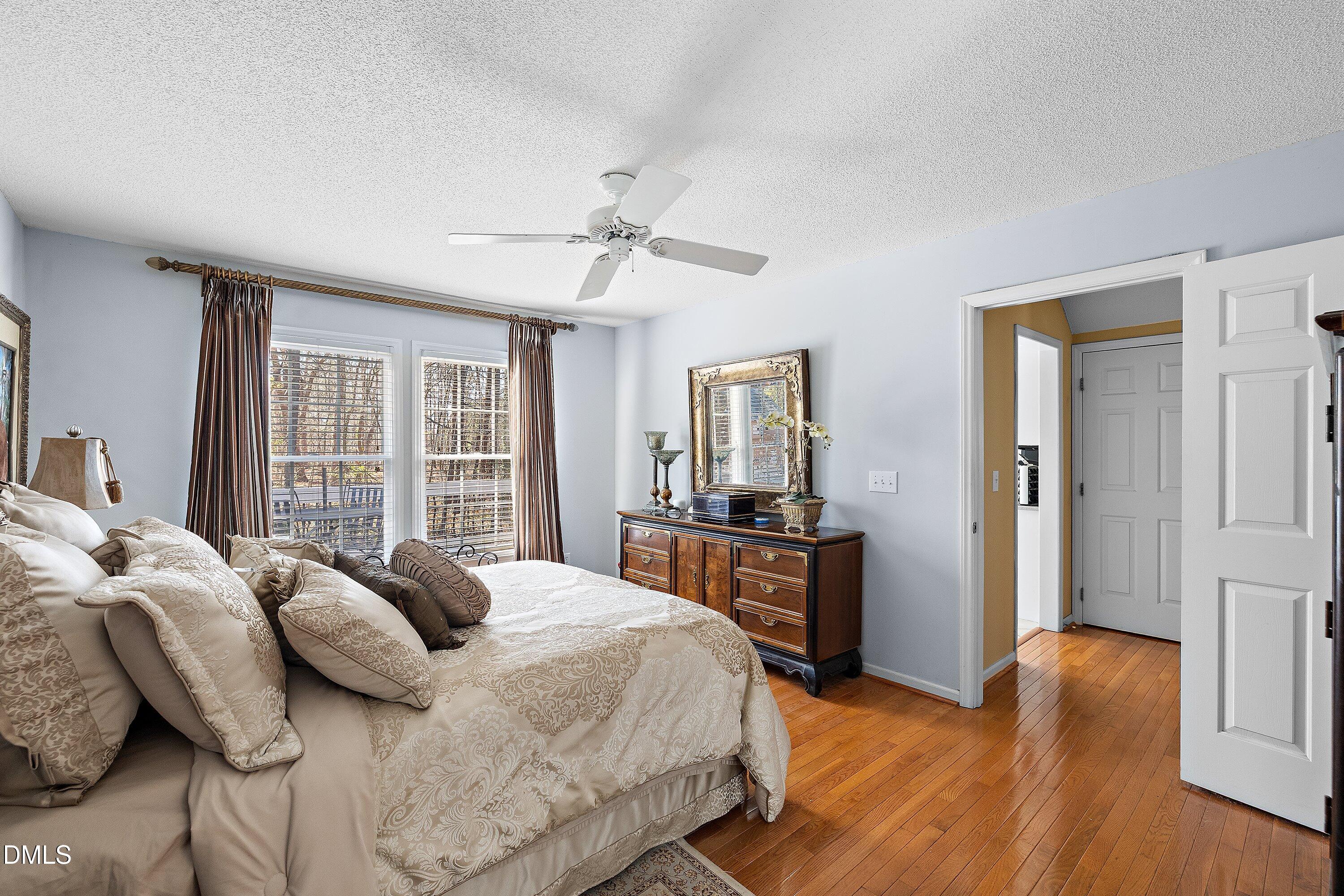 2349 Kendricks Court Raleigh, NC 27613 - Photo 18 of 29 40-2349 Kendricks Ct _4779